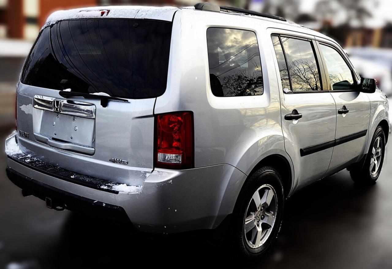 2011 Honda Pilot LX 4dr 4x4 Automatic Photo4