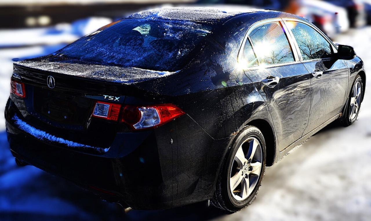2009 Acura TSX Base 4dr Sedan AUTOMATIC Photo4