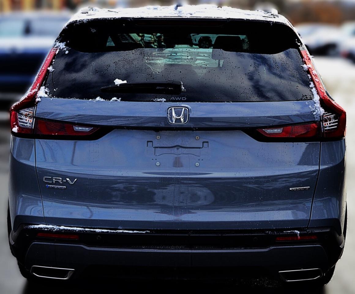 2024 Honda CR-V Hybrid HYBRID Touring All-wheel Drive Photo