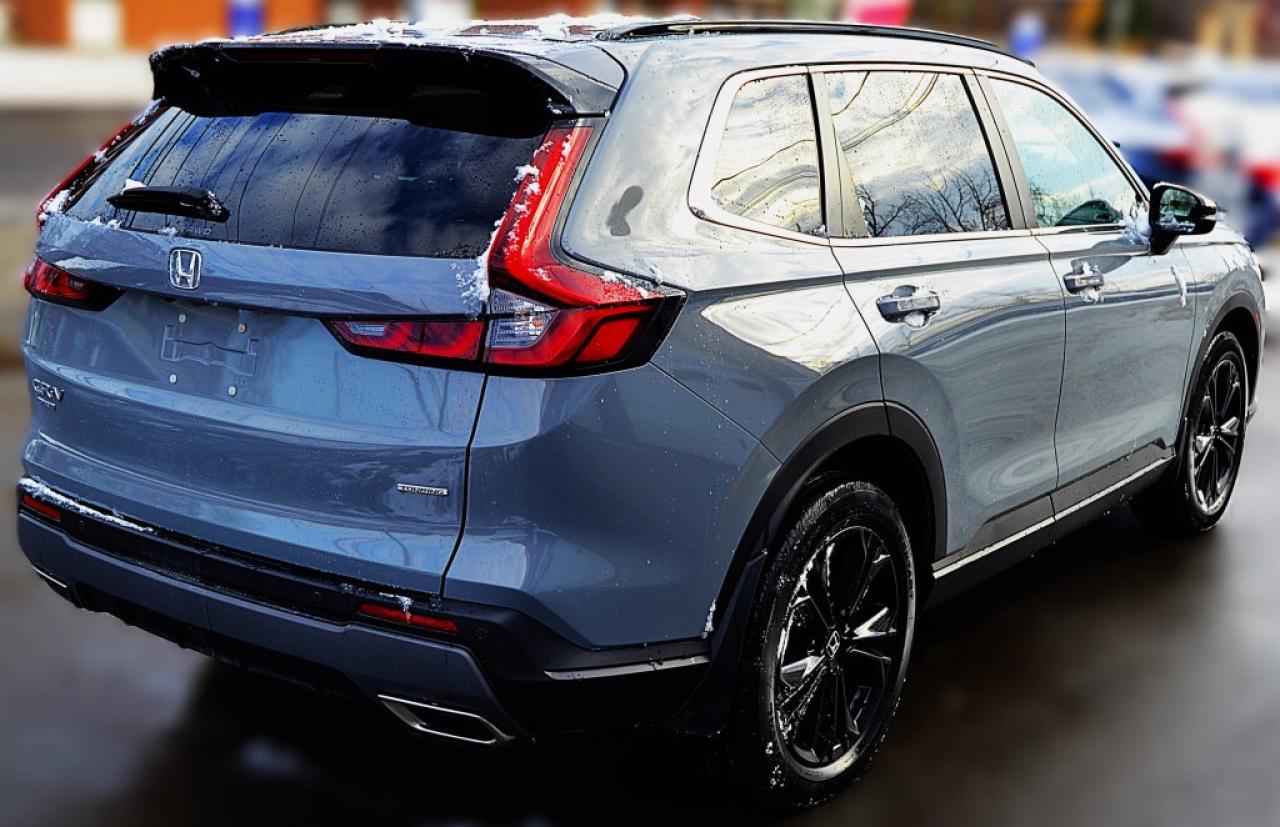 2024 Honda CR-V Hybrid HYBRID Touring All-wheel Drive Photo