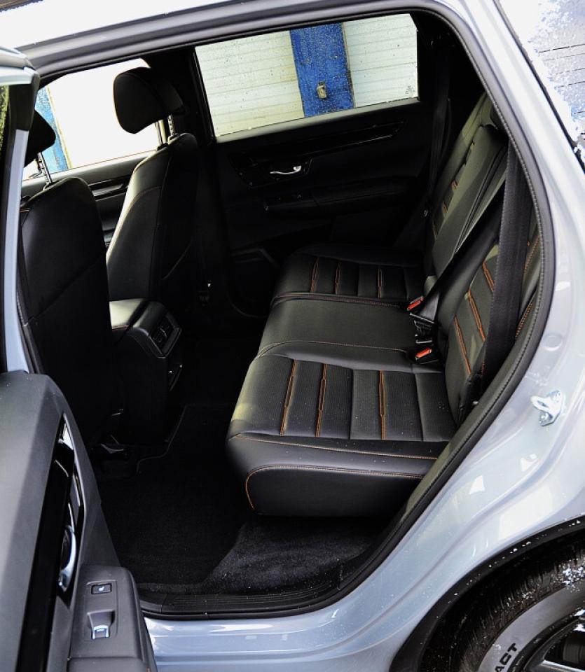 2024 Honda CR-V Hybrid HYBRID Touring All-wheel Drive Photo