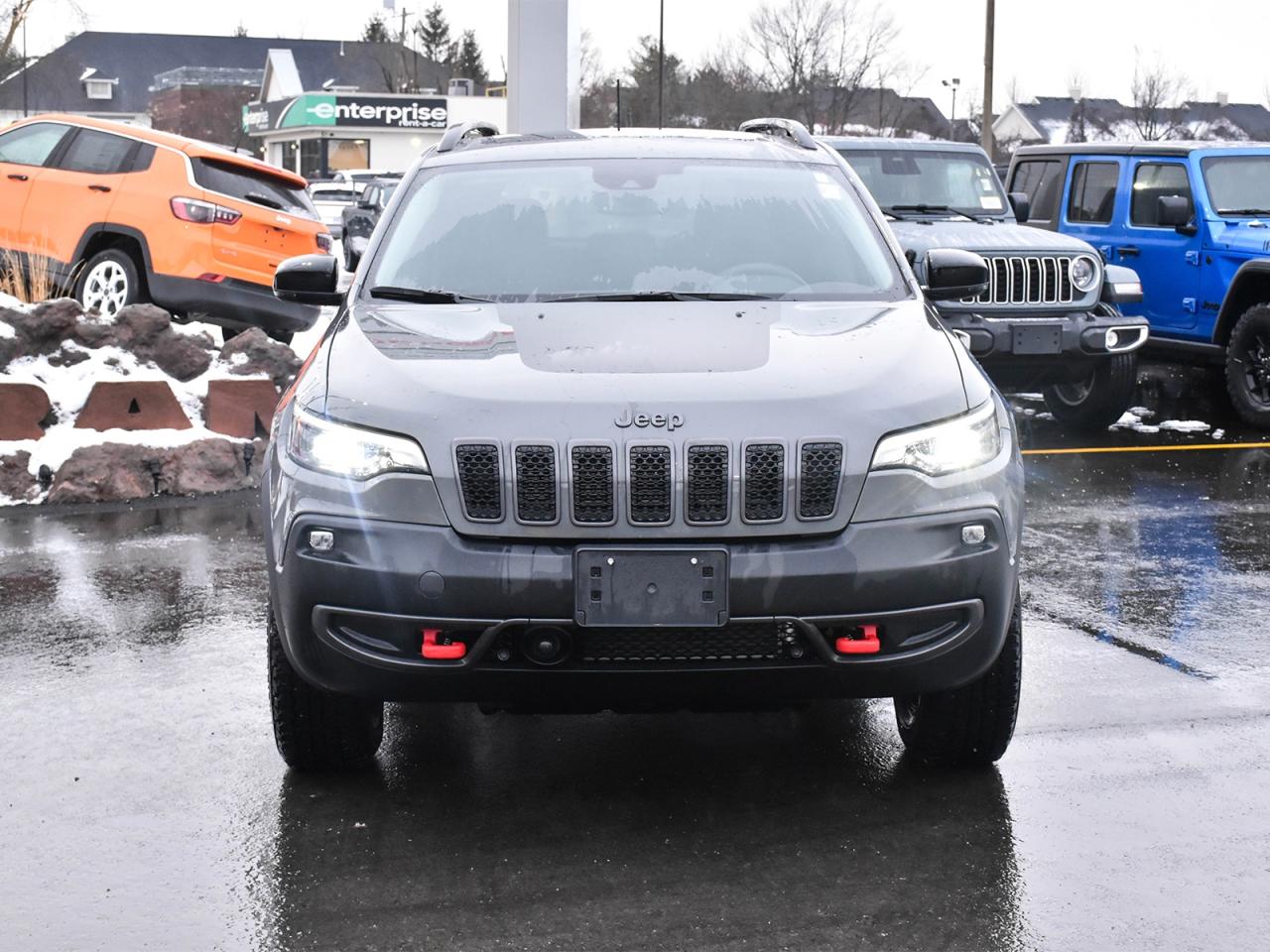 2022 Jeep Cherokee Trailhawk Photo