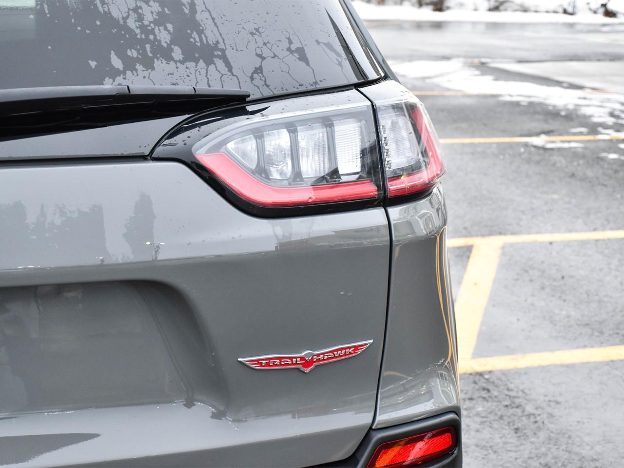 2022 Jeep Cherokee Trailhawk Photo