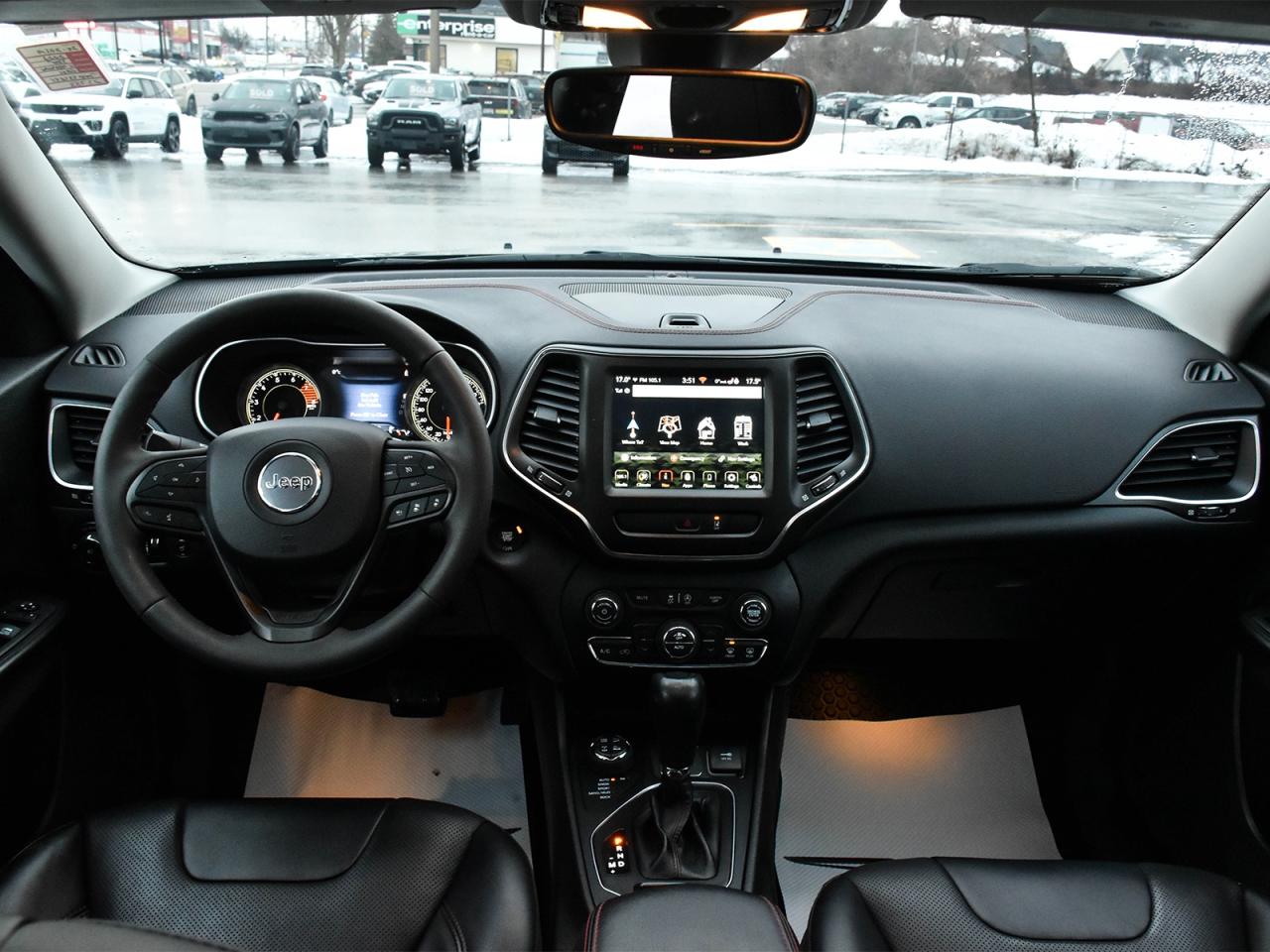 2022 Jeep Cherokee Trailhawk Photo