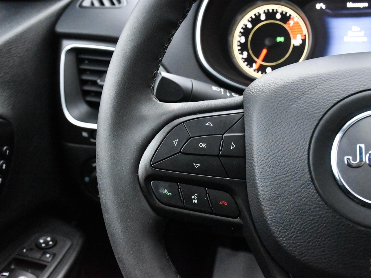 2022 Jeep Cherokee Trailhawk Photo