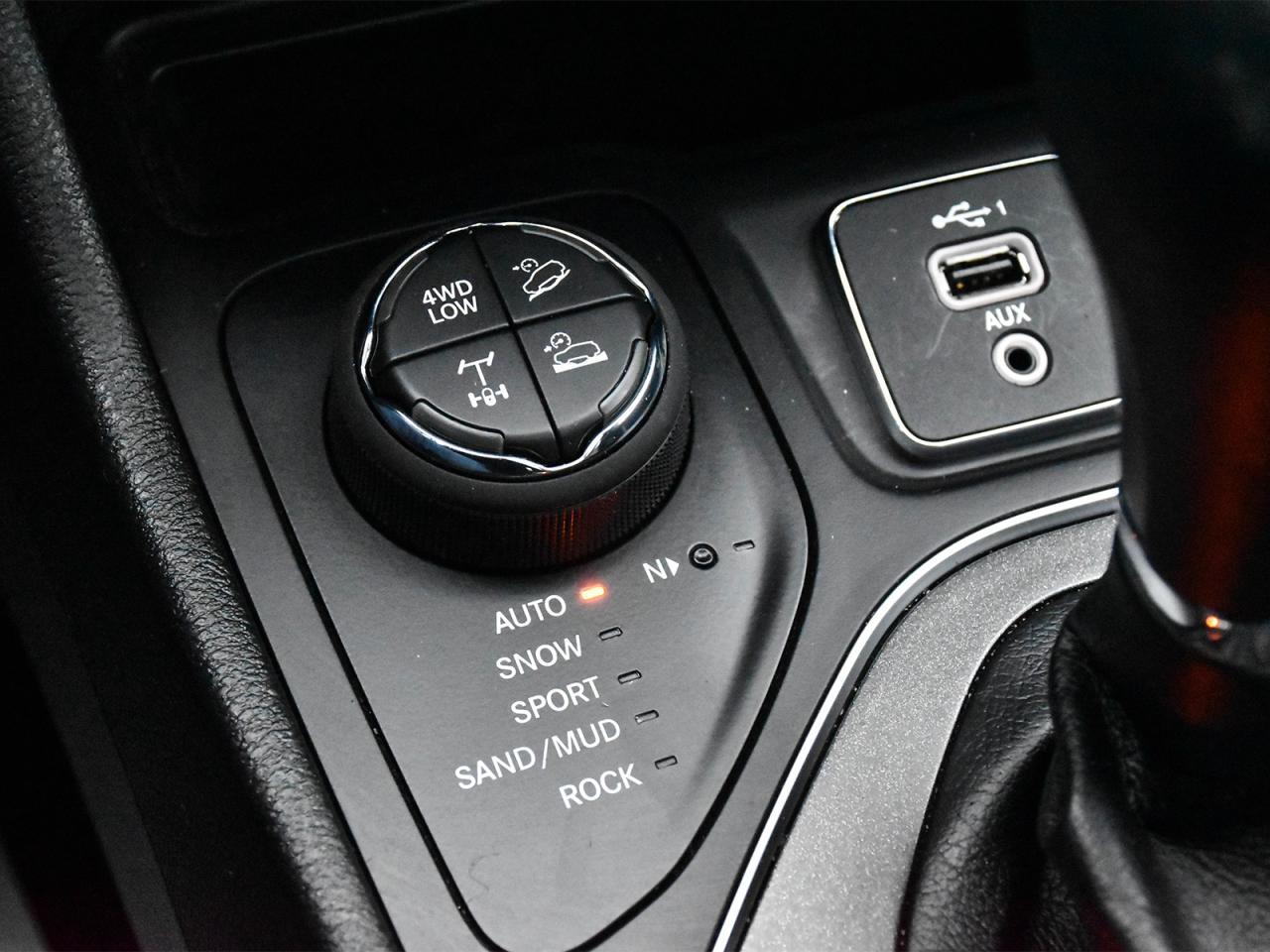 2022 Jeep Cherokee Trailhawk Photo