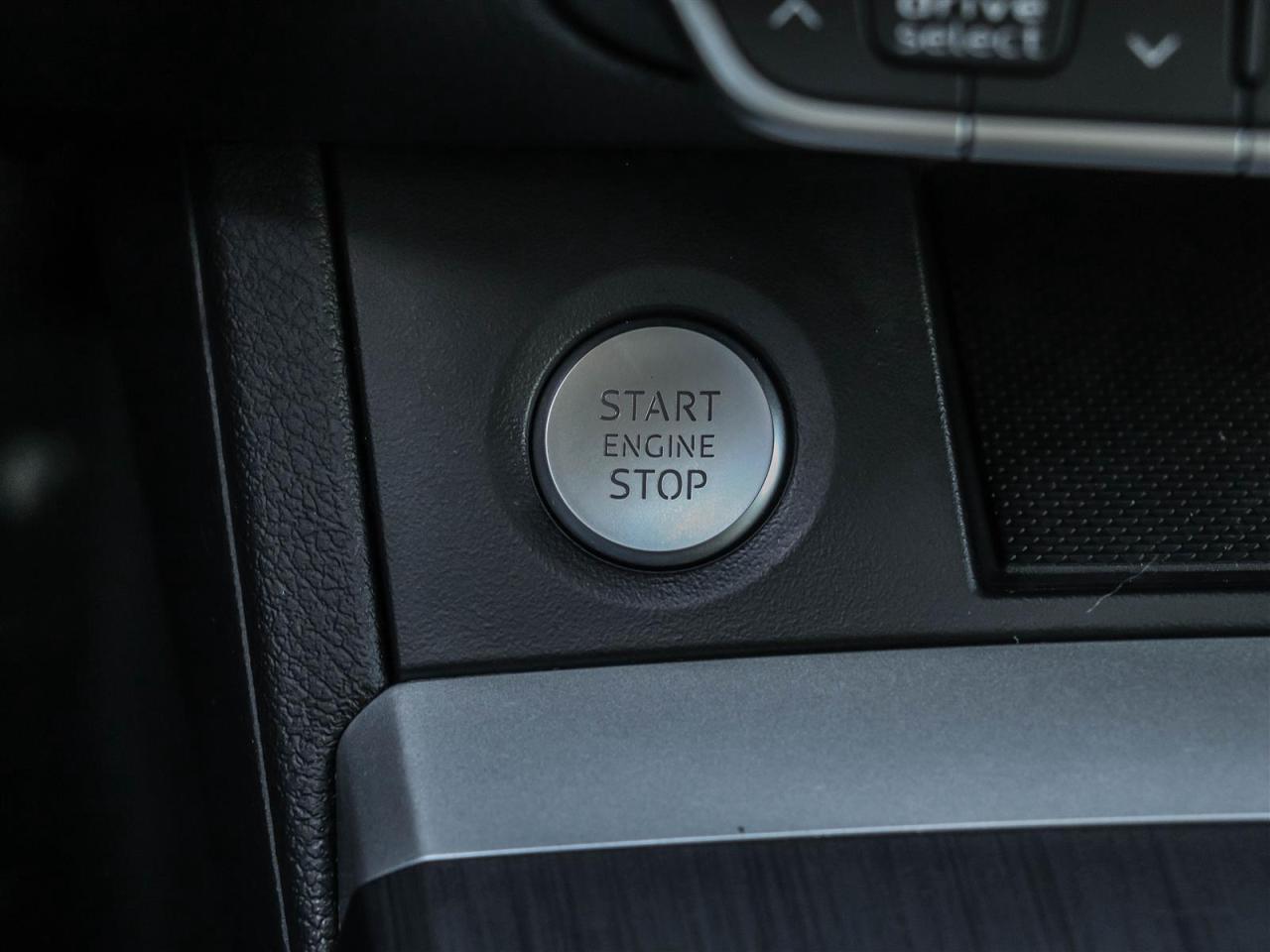 2020 Audi Q5 45 2.0T Komfort quattro 7sp S Tronic Photo