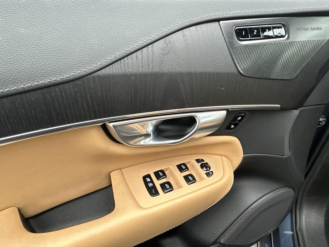 2024 Volvo XC90 B6 AWD Ultimate   Bright Theme Photo