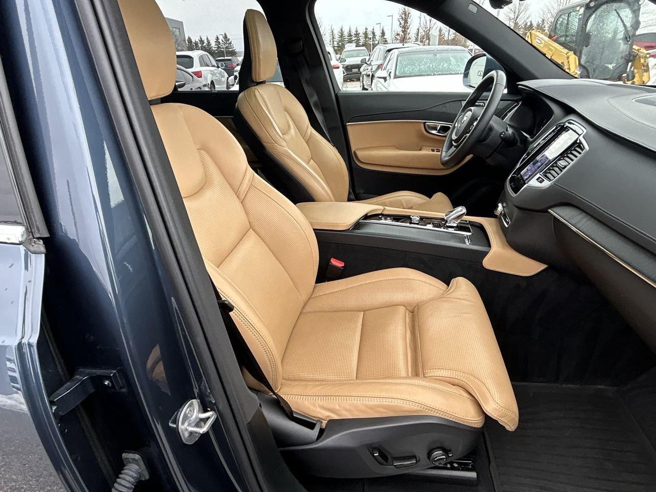 2024 Volvo XC90 B6 AWD Ultimate   Bright Theme Photo