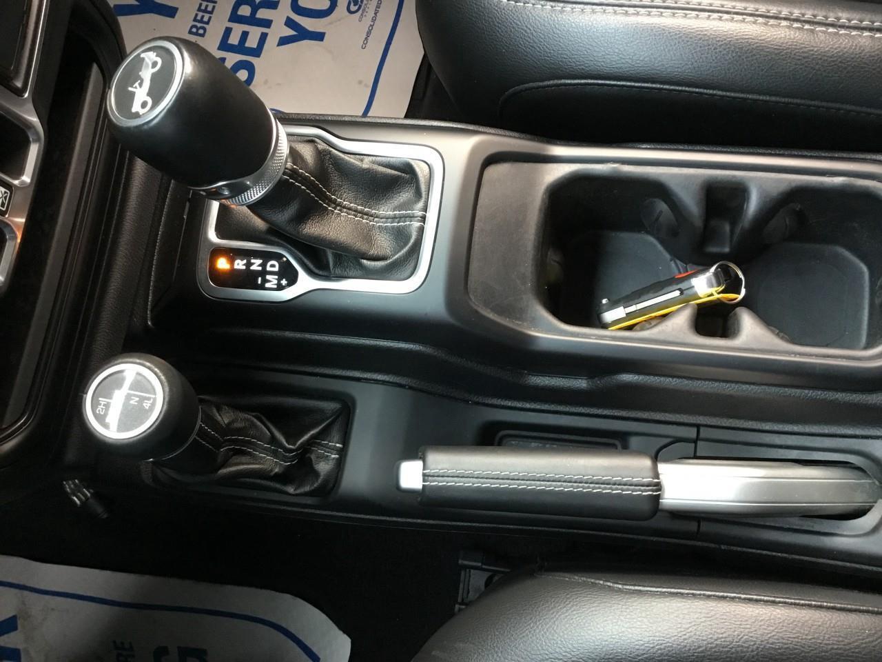 2018 Jeep WRANGLER UNLIMITED Sahara Photo