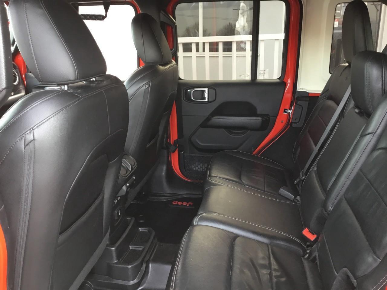 2018 Jeep WRANGLER UNLIMITED Sahara Photo