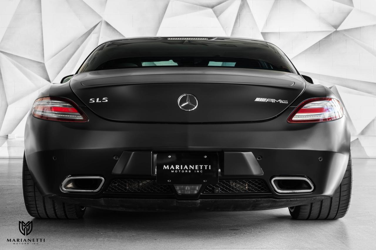 2011 Mercedes-Benz SLS AMG 2dr Cpe SLS AMG Photo
