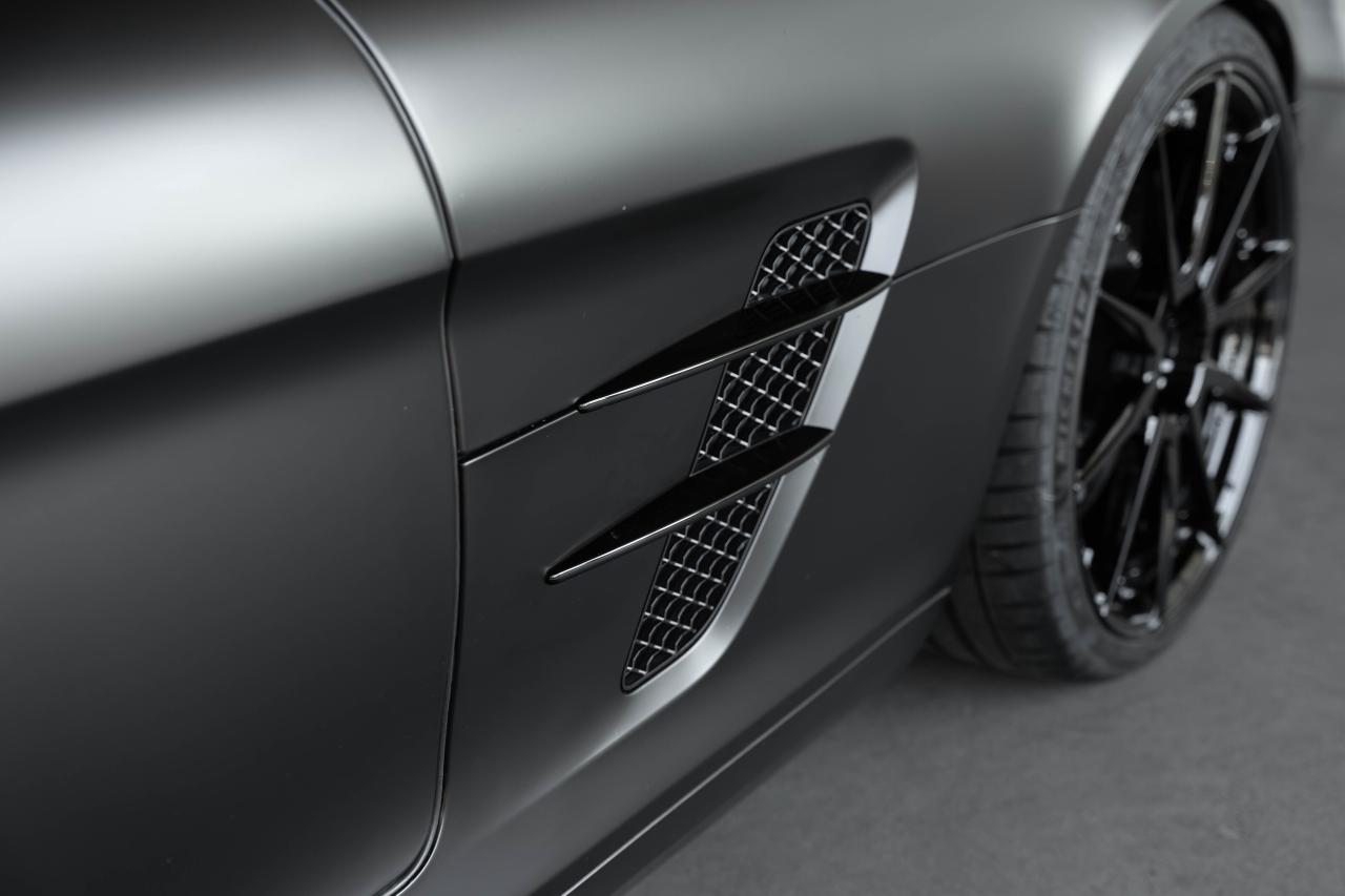 2011 Mercedes-Benz SLS AMG 2dr Cpe SLS AMG Photo