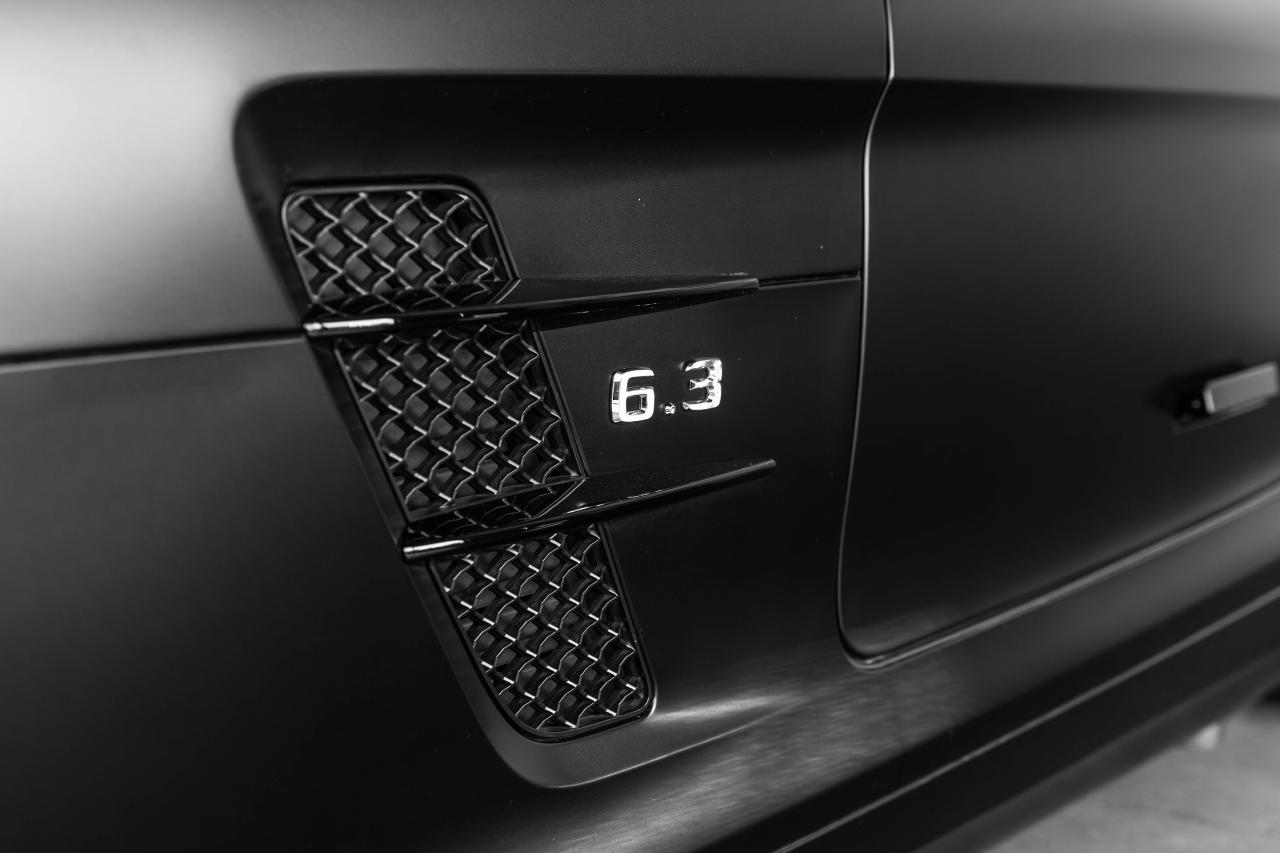 2011 Mercedes-Benz SLS AMG 2dr Cpe SLS AMG Photo