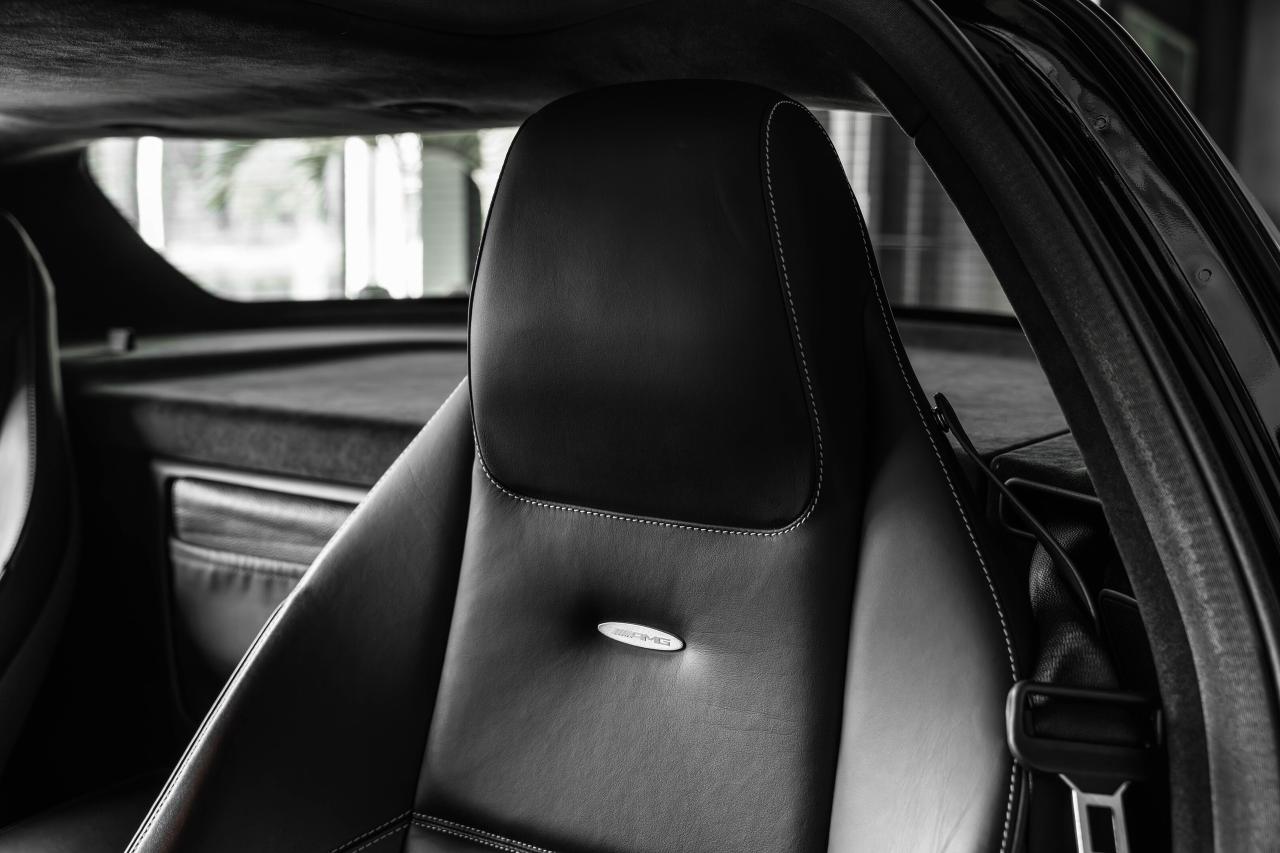 2011 Mercedes-Benz SLS AMG 2dr Cpe SLS AMG Photo