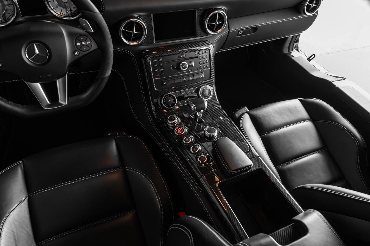 2011 Mercedes-Benz SLS AMG 2dr Cpe SLS AMG Photo