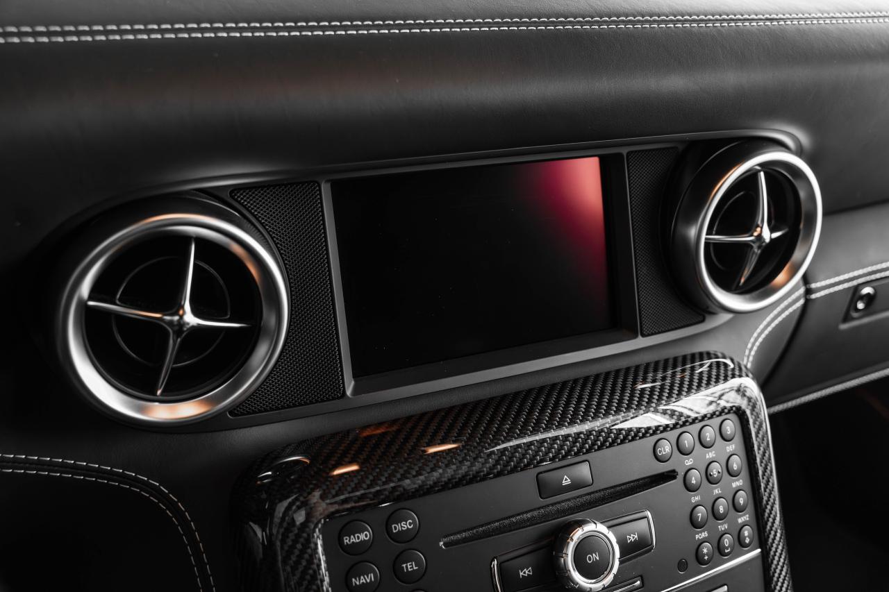 2011 Mercedes-Benz SLS AMG 2dr Cpe SLS AMG Photo