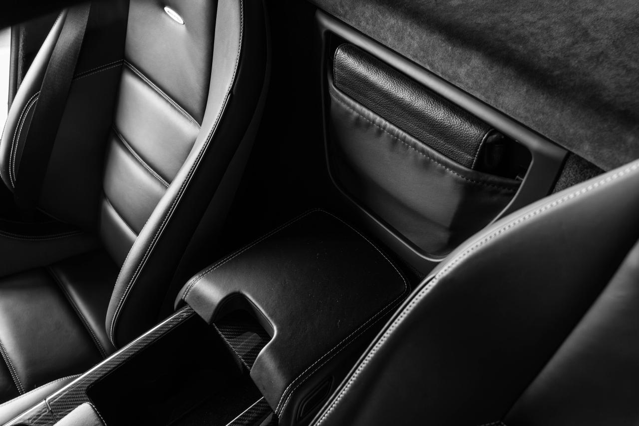 2011 Mercedes-Benz SLS AMG 2dr Cpe SLS AMG Photo