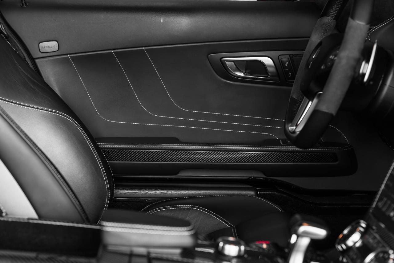 2011 Mercedes-Benz SLS AMG 2dr Cpe SLS AMG Photo