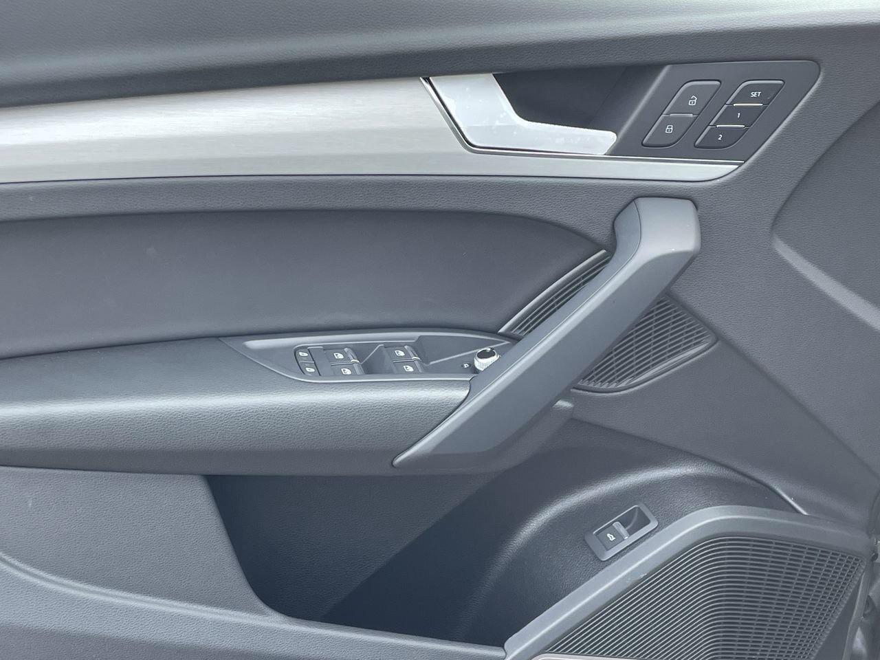 2023 Audi Q5 45 2.0T Technik   Comfort Interior   S Line Black Photo