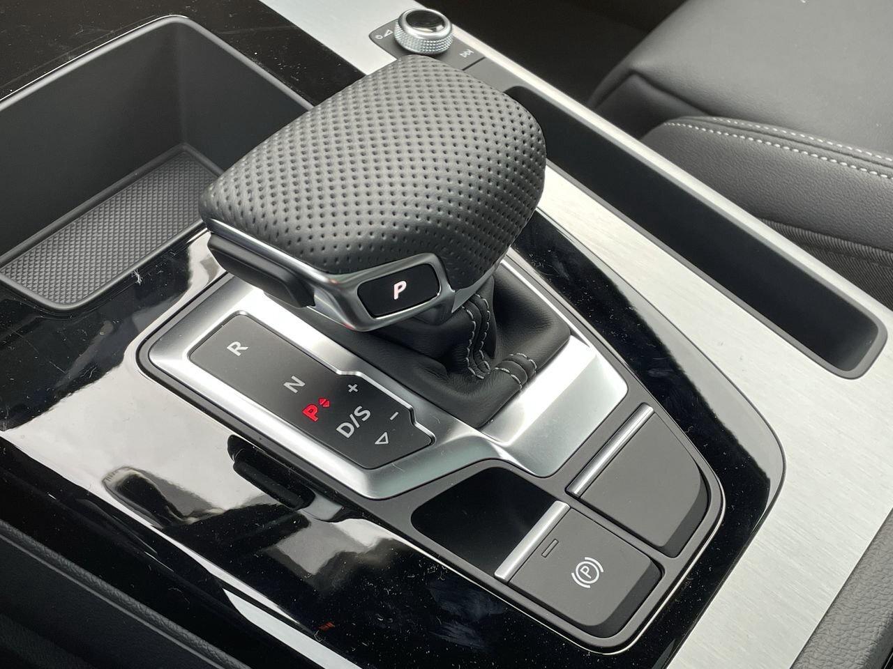 2023 Audi Q5 45 2.0T Technik   Comfort Interior   S Line Black Photo