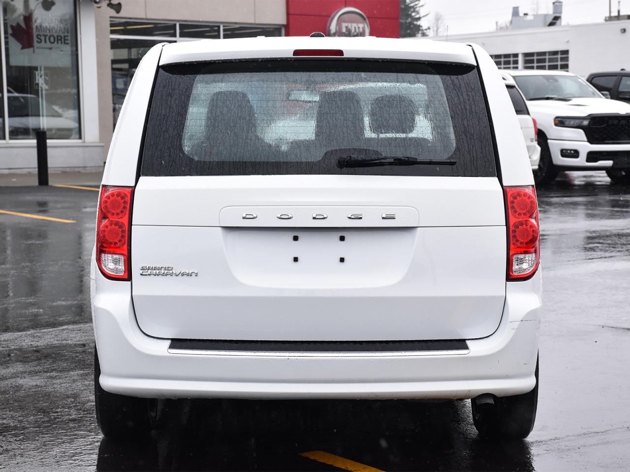 2017 Dodge Grand Caravan CVP/SXT Photo