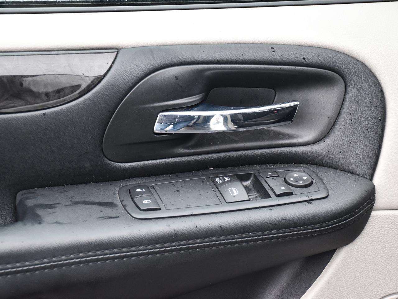 2017 Dodge Grand Caravan CVP/SXT Photo