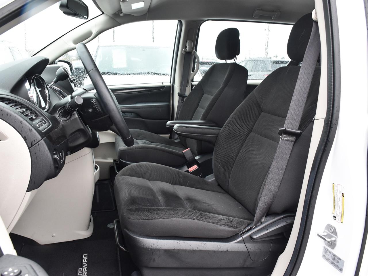 2017 Dodge Grand Caravan CVP/SXT Photo