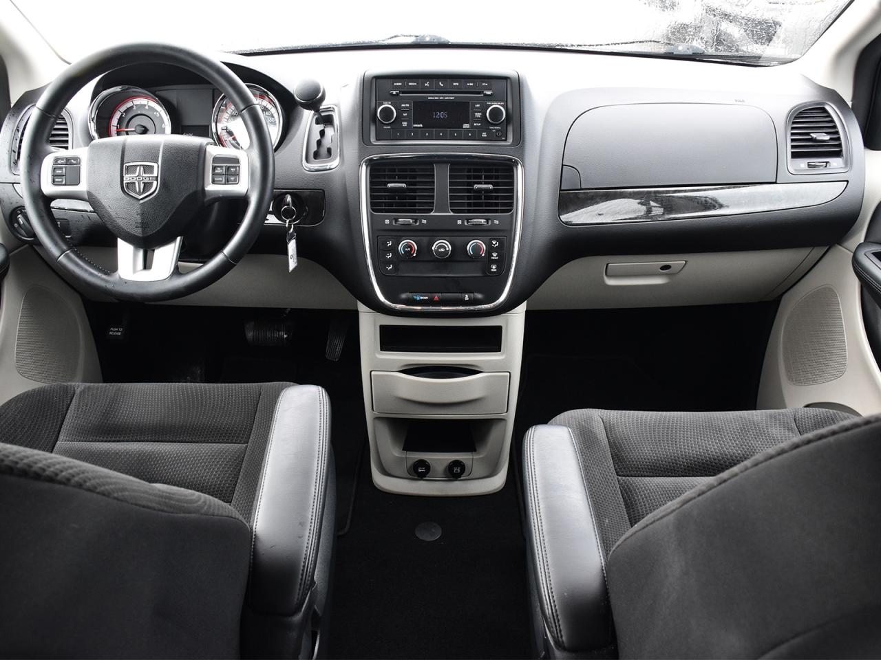 2017 Dodge Grand Caravan CVP/SXT Photo