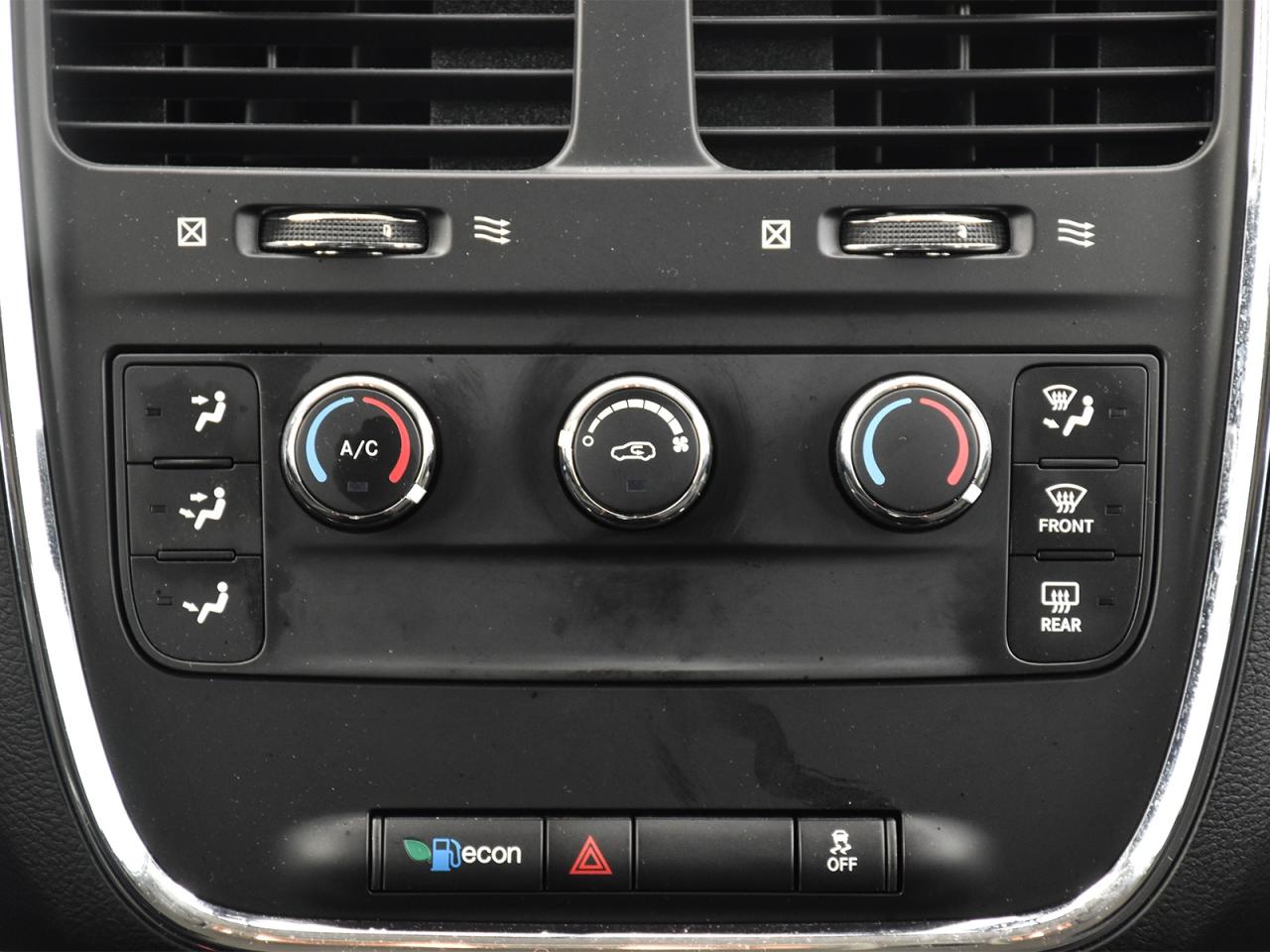 2017 Dodge Grand Caravan CVP/SXT Photo