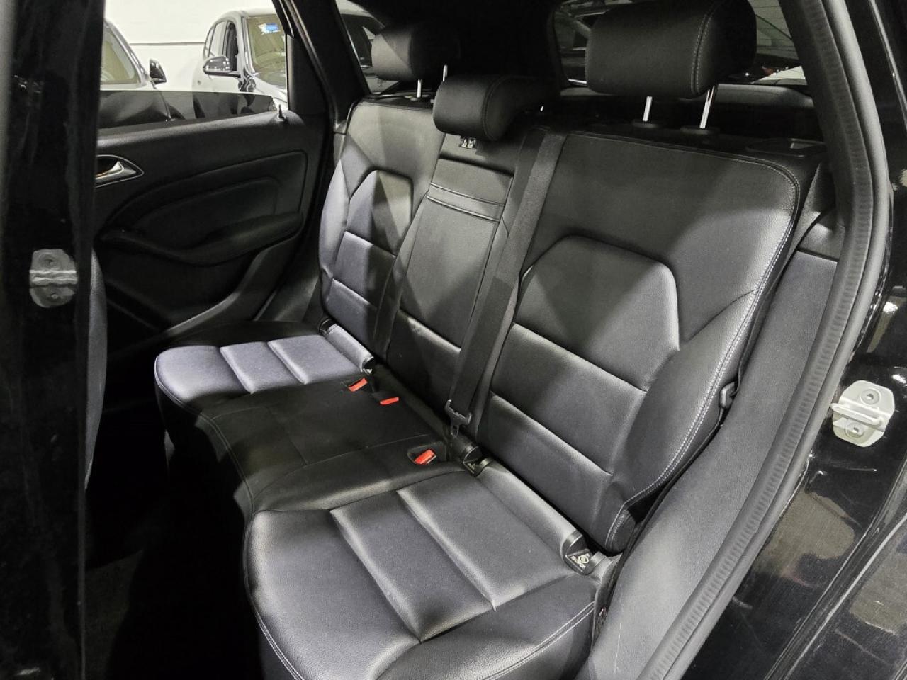 2018 Mercedes-Benz B-Class B 250 4MATIC Sports Tourer No Accidents Backup Cam Photo