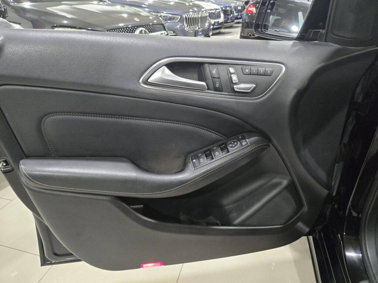 2018 Mercedes-Benz B-Class B 250 4MATIC Sports Tourer No Accidents Backup Cam Photo