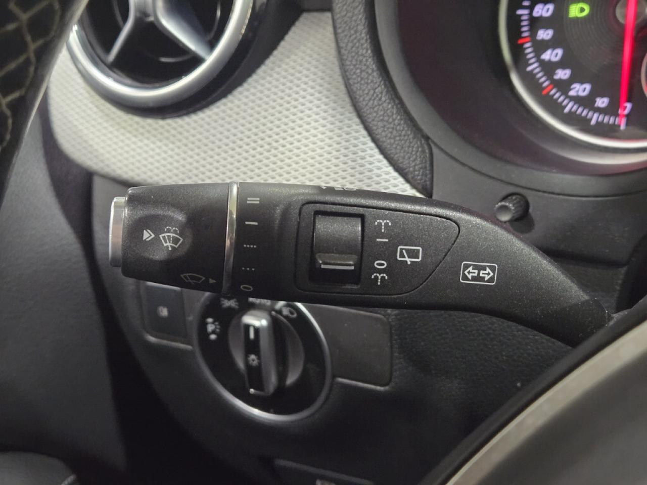 2018 Mercedes-Benz B-Class B 250 4MATIC Sports Tourer No Accidents Backup Cam Photo