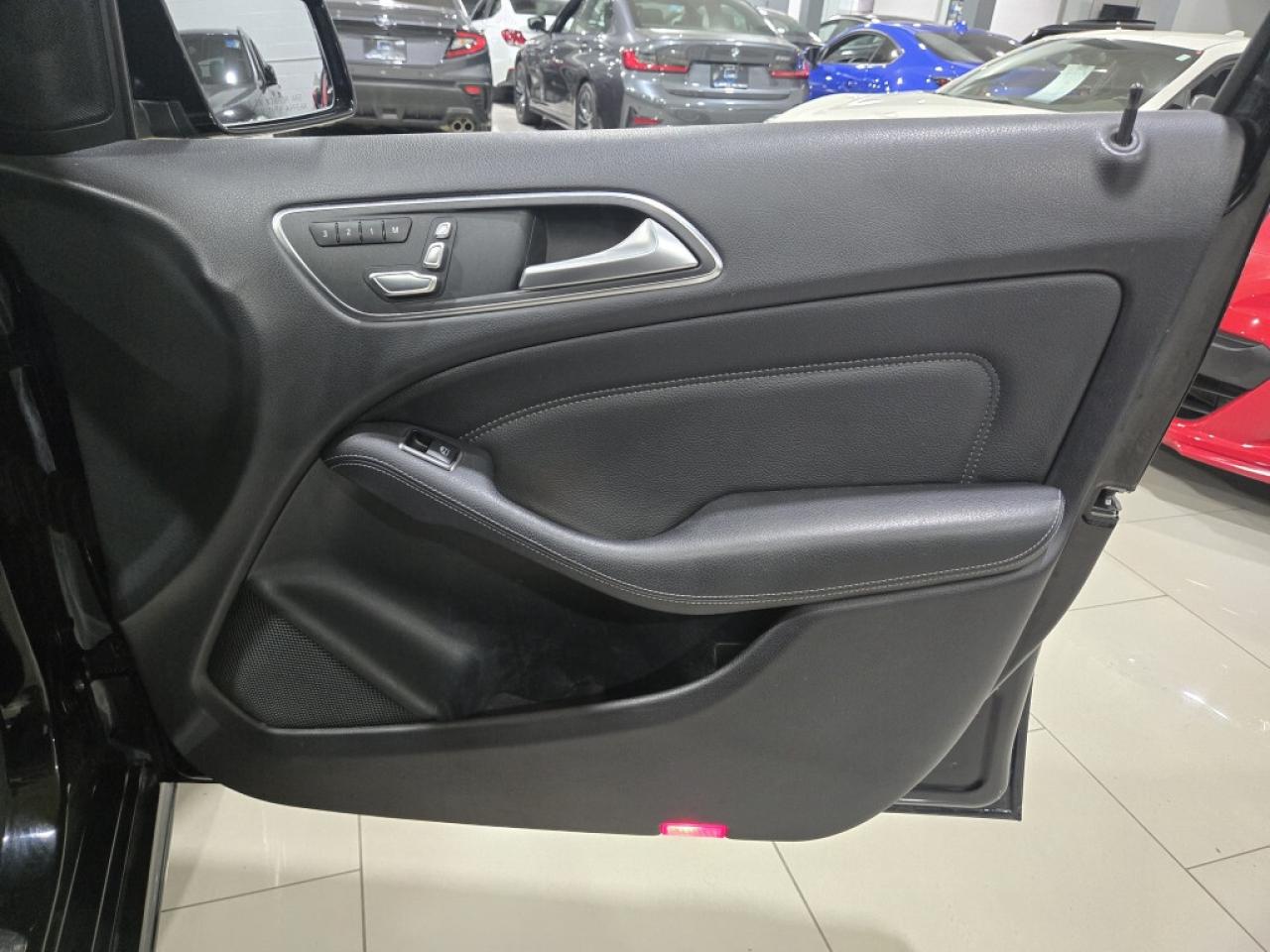 2018 Mercedes-Benz B-Class B 250 4MATIC Sports Tourer No Accidents Backup Cam Photo