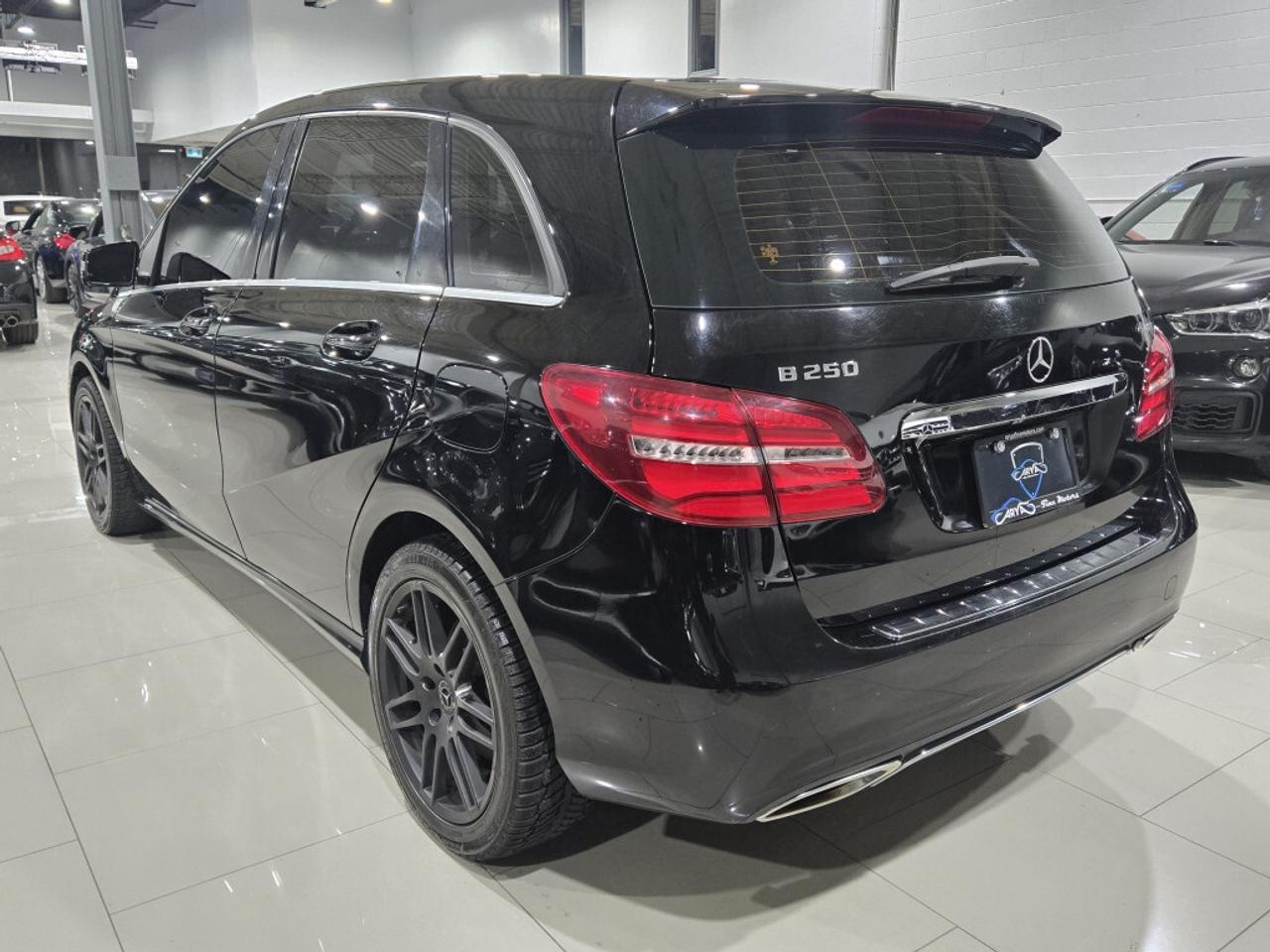 2018 Mercedes-Benz B-Class B 250 4MATIC Sports Tourer No Accidents Backup Cam Photo4