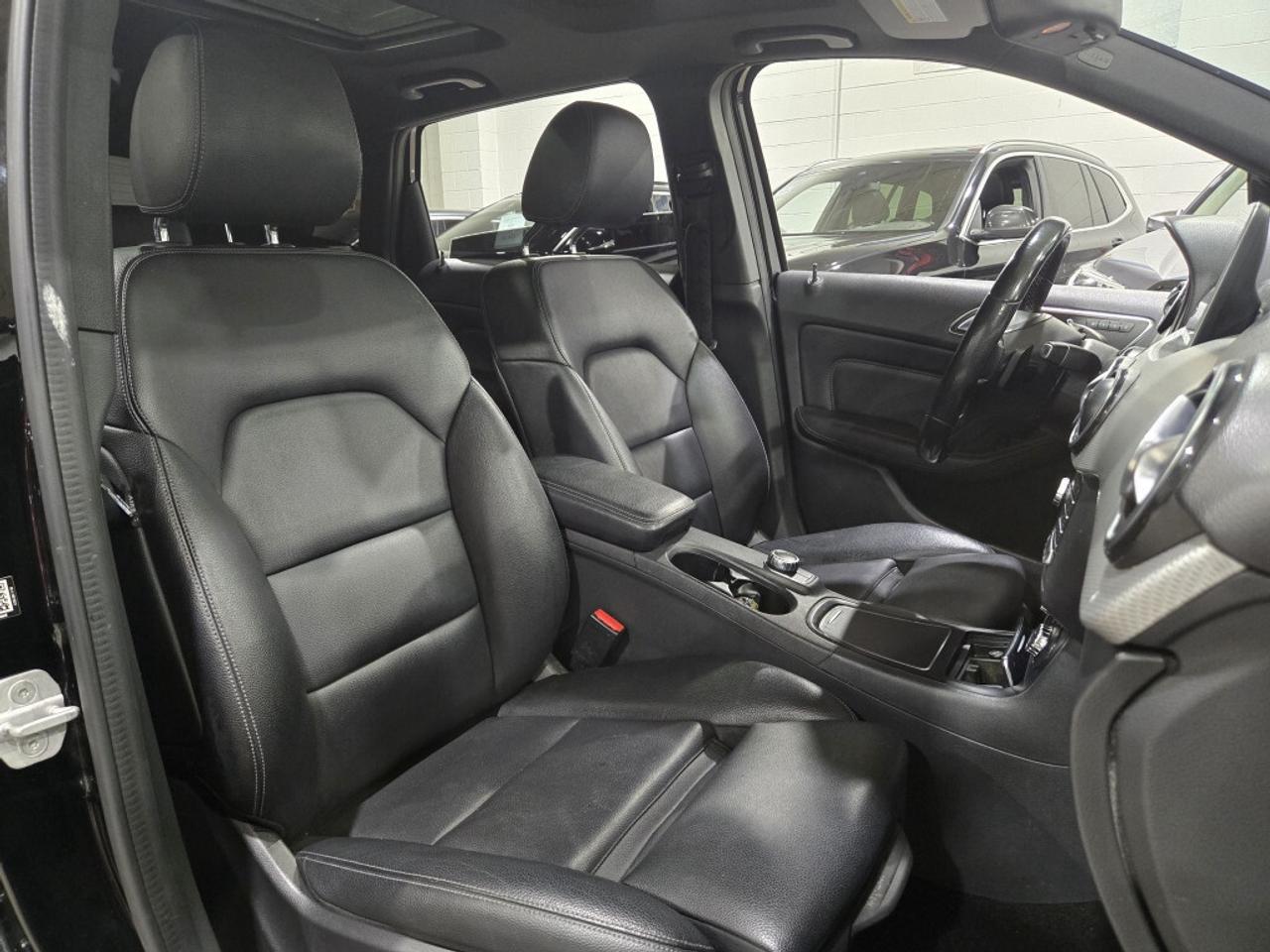 2018 Mercedes-Benz B-Class B 250 4MATIC Sports Tourer No Accidents Backup Cam Photo