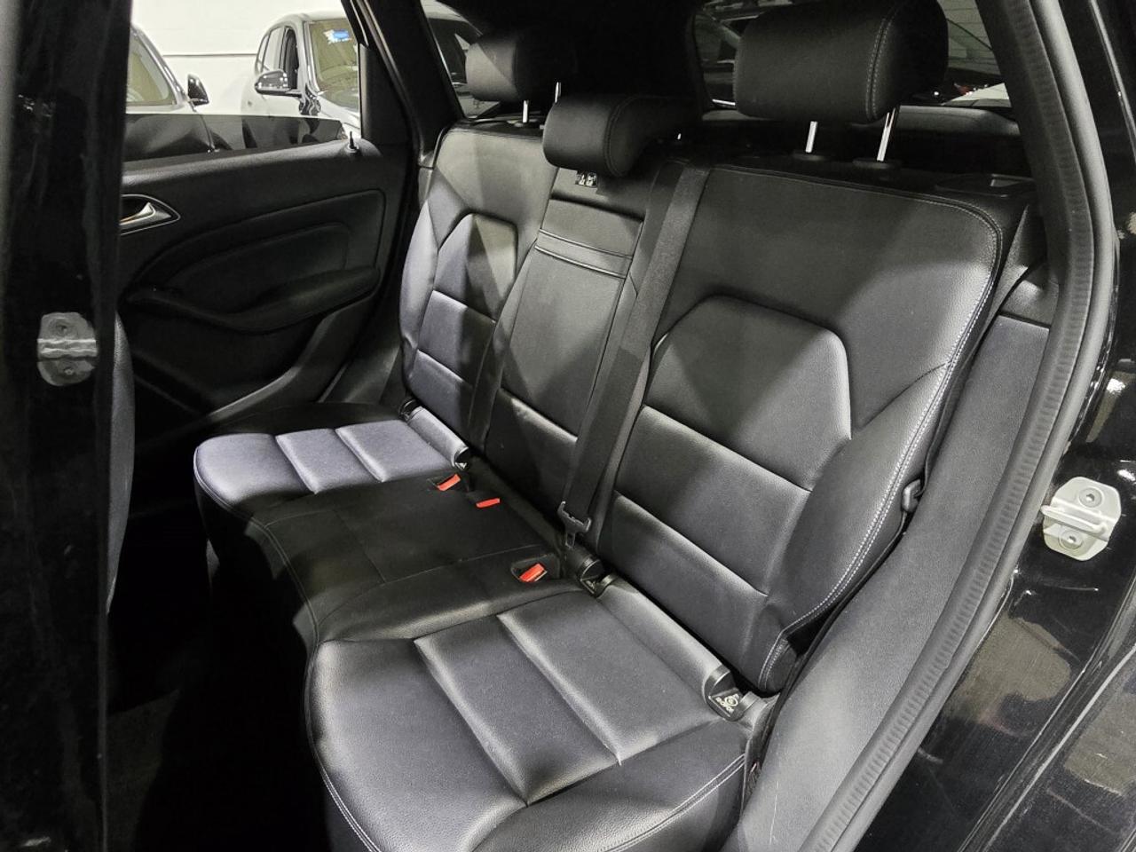 2018 Mercedes-Benz B-Class B 250 4MATIC Sports Tourer No Accidents Backup Cam Photo