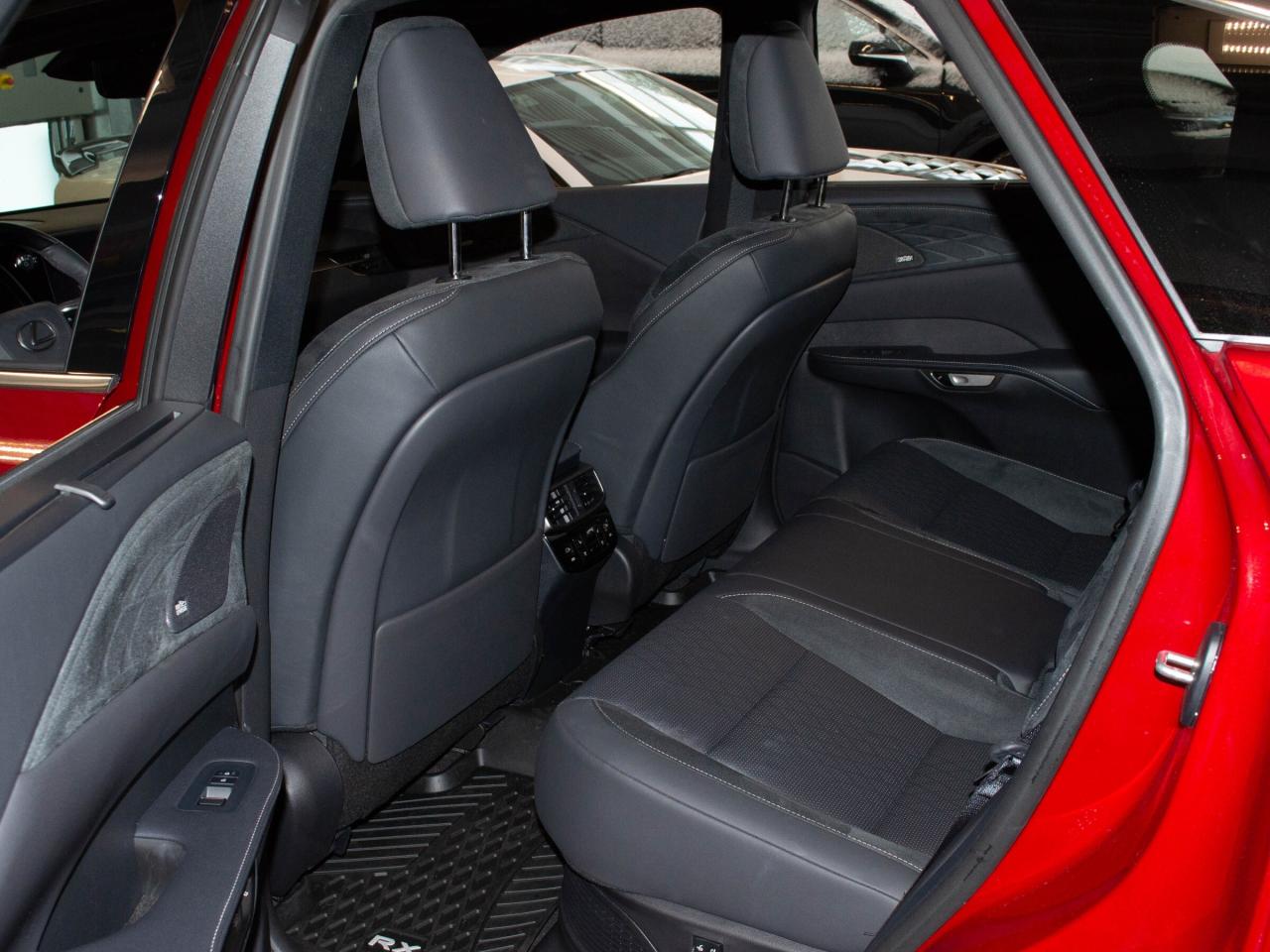 2024 Lexus RX 350H  Photo