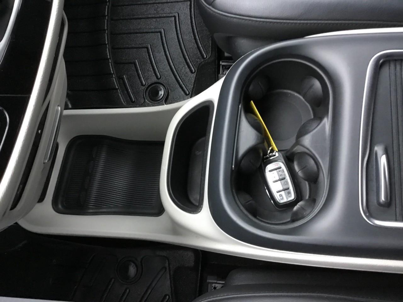 2017 Chrysler Pacifica Touring-L Plus Photo