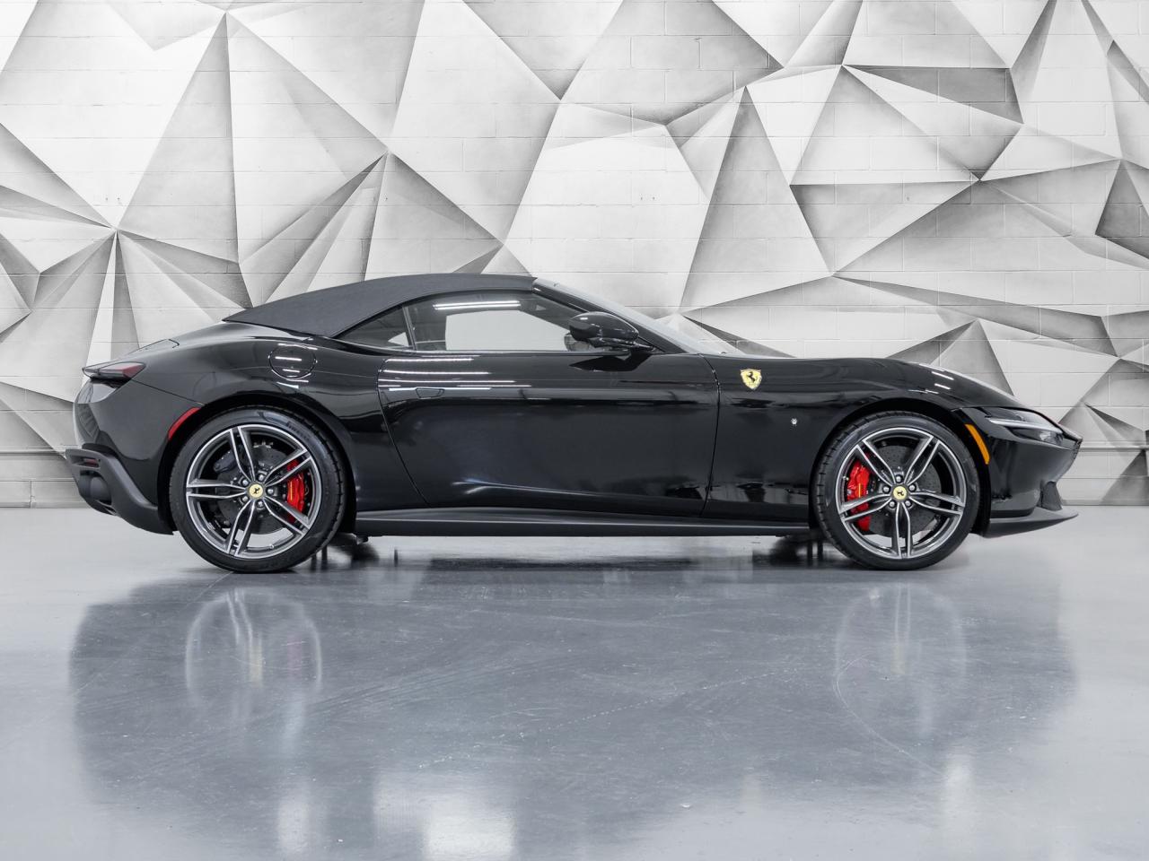 2026 Ferrari Roma Spider  Photo