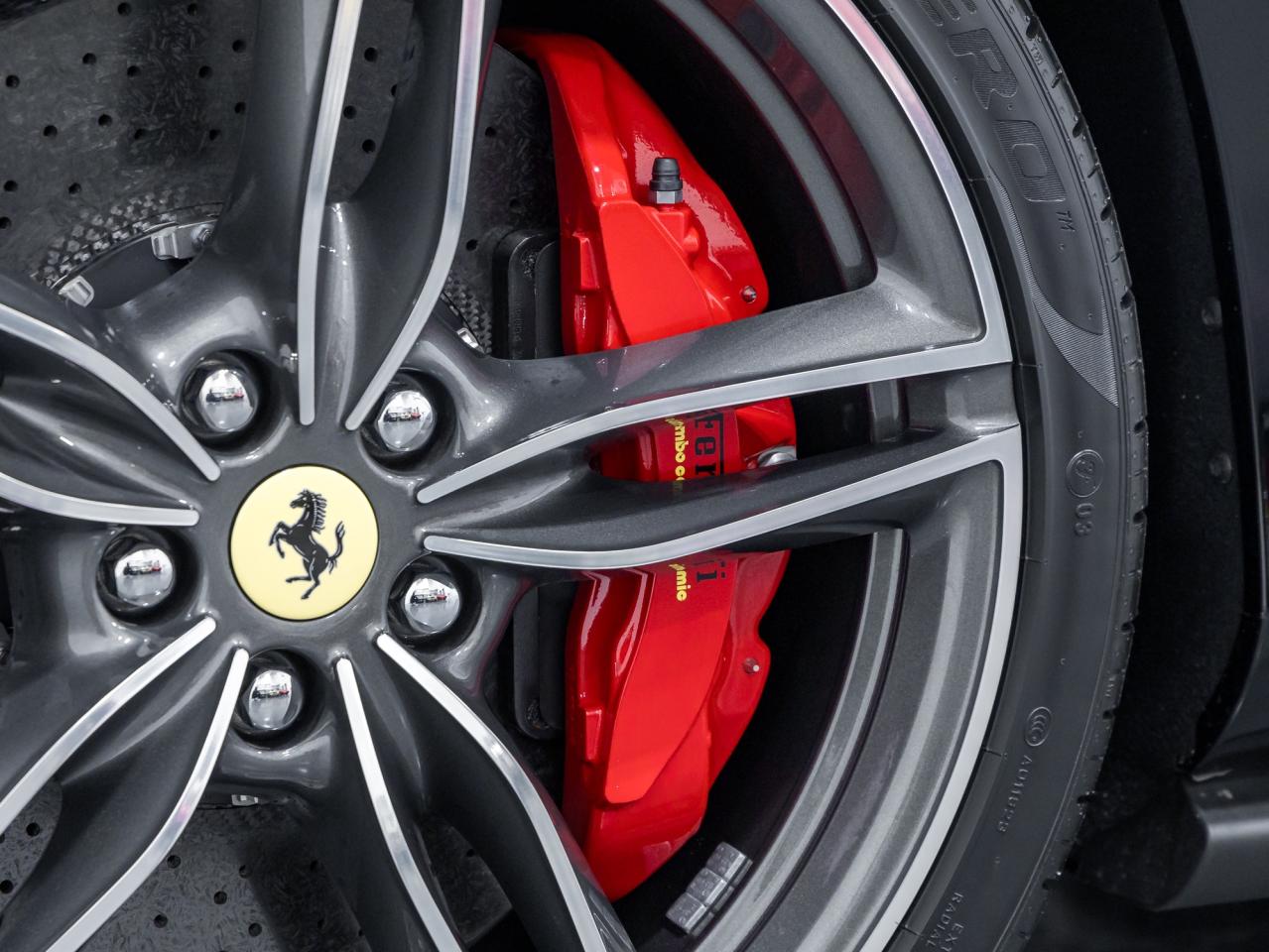 2026 Ferrari Roma Spider  Photo