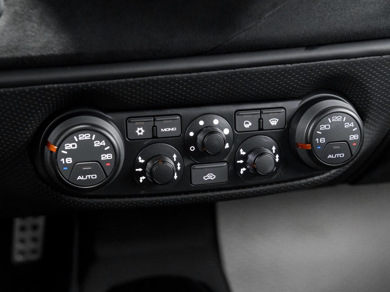 2019 Ferrari 488 Pista COUPE Photo