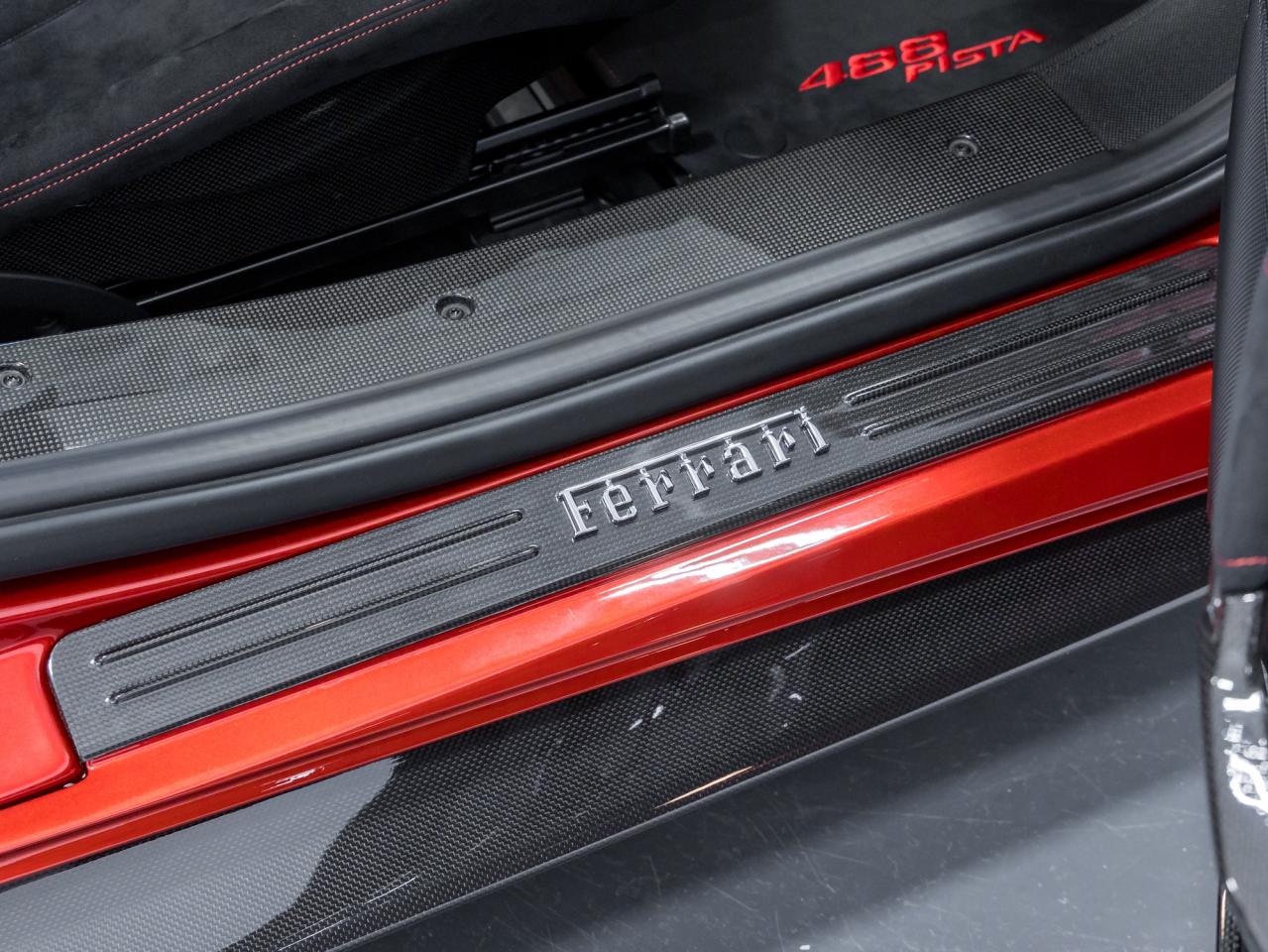 2019 Ferrari 488 Pista COUPE Photo