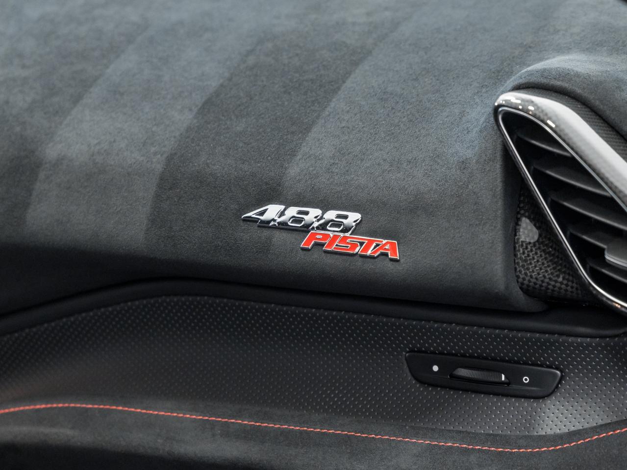 2019 Ferrari 488 Pista COUPE Photo