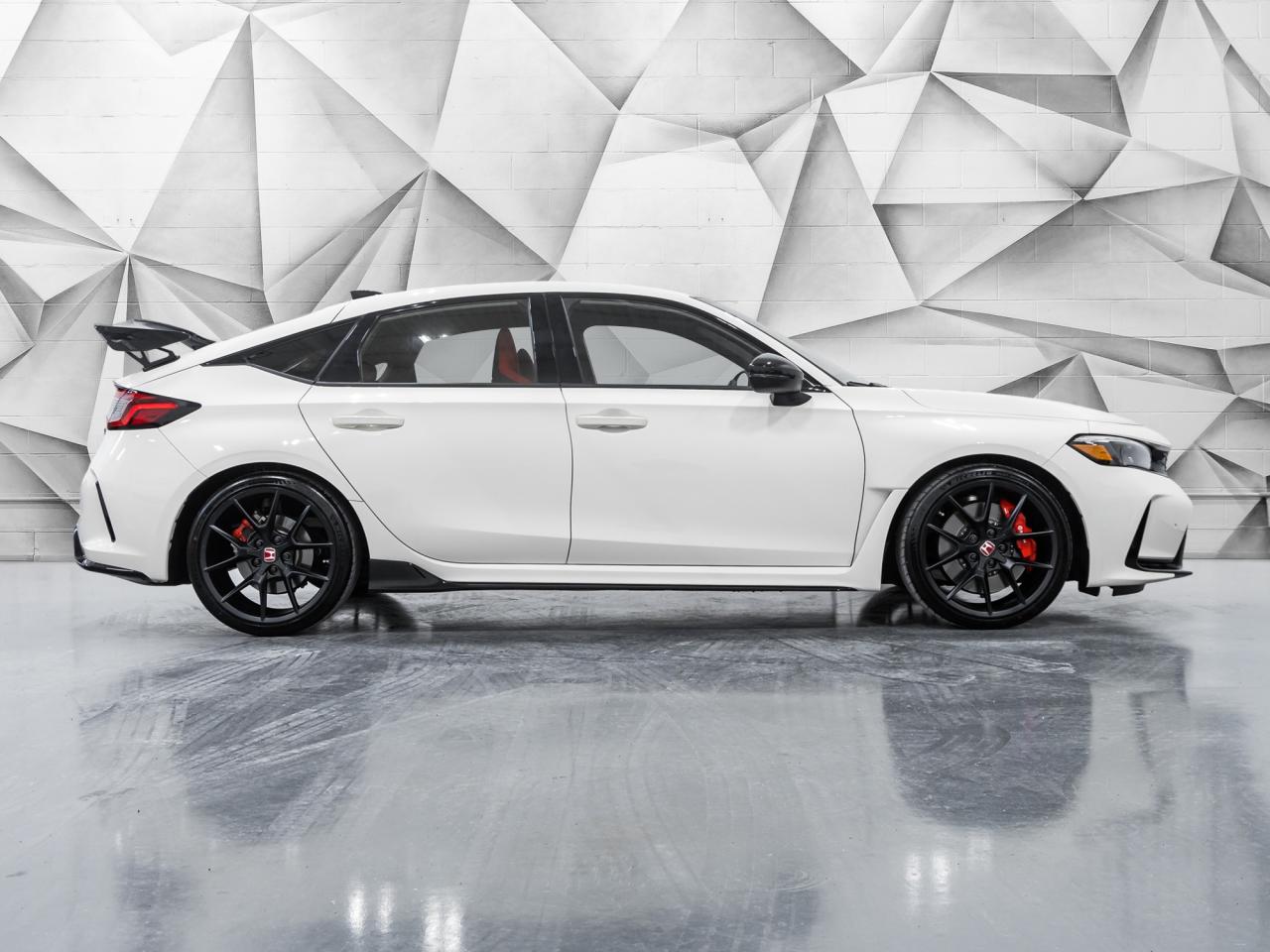 2024 Honda Civic Type R Manual Photo