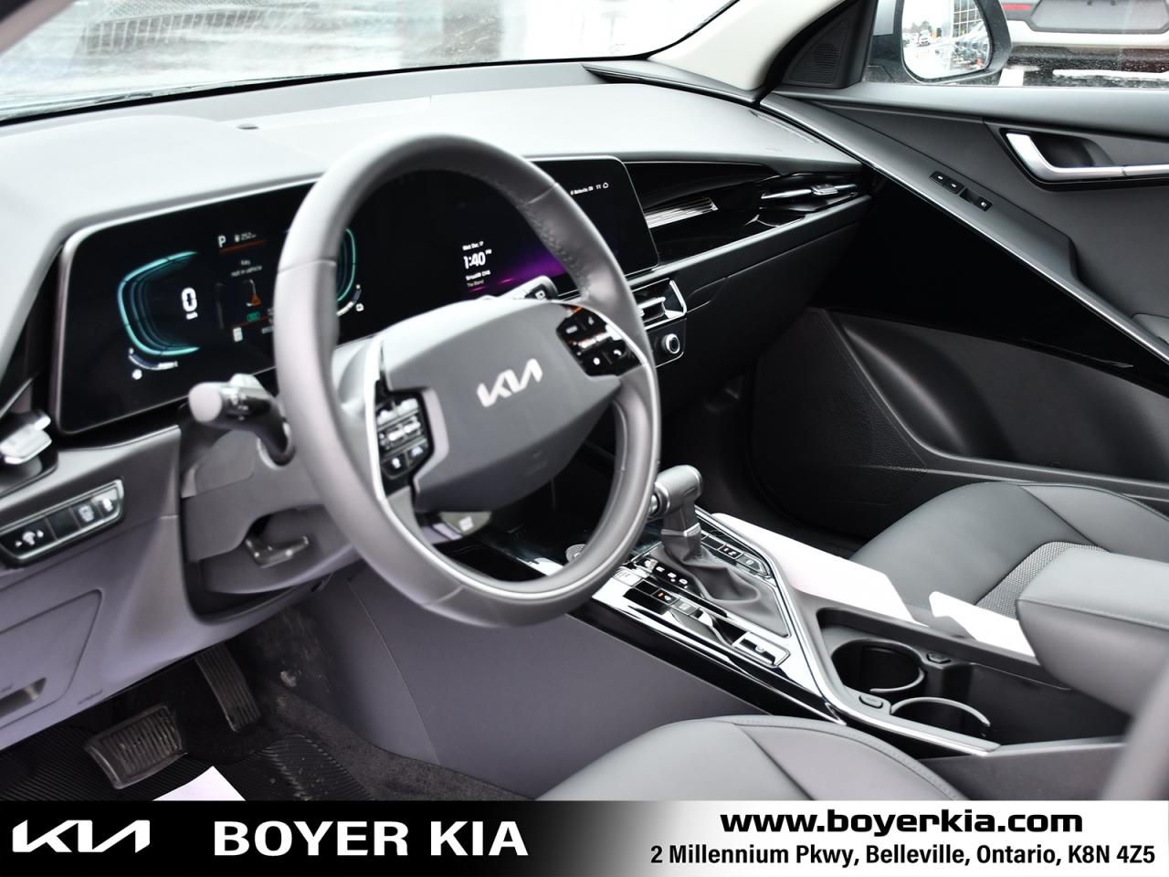 2025 Kia NIRO EX DEALER DEMO - CALL FOR DISCOUNTS Photo