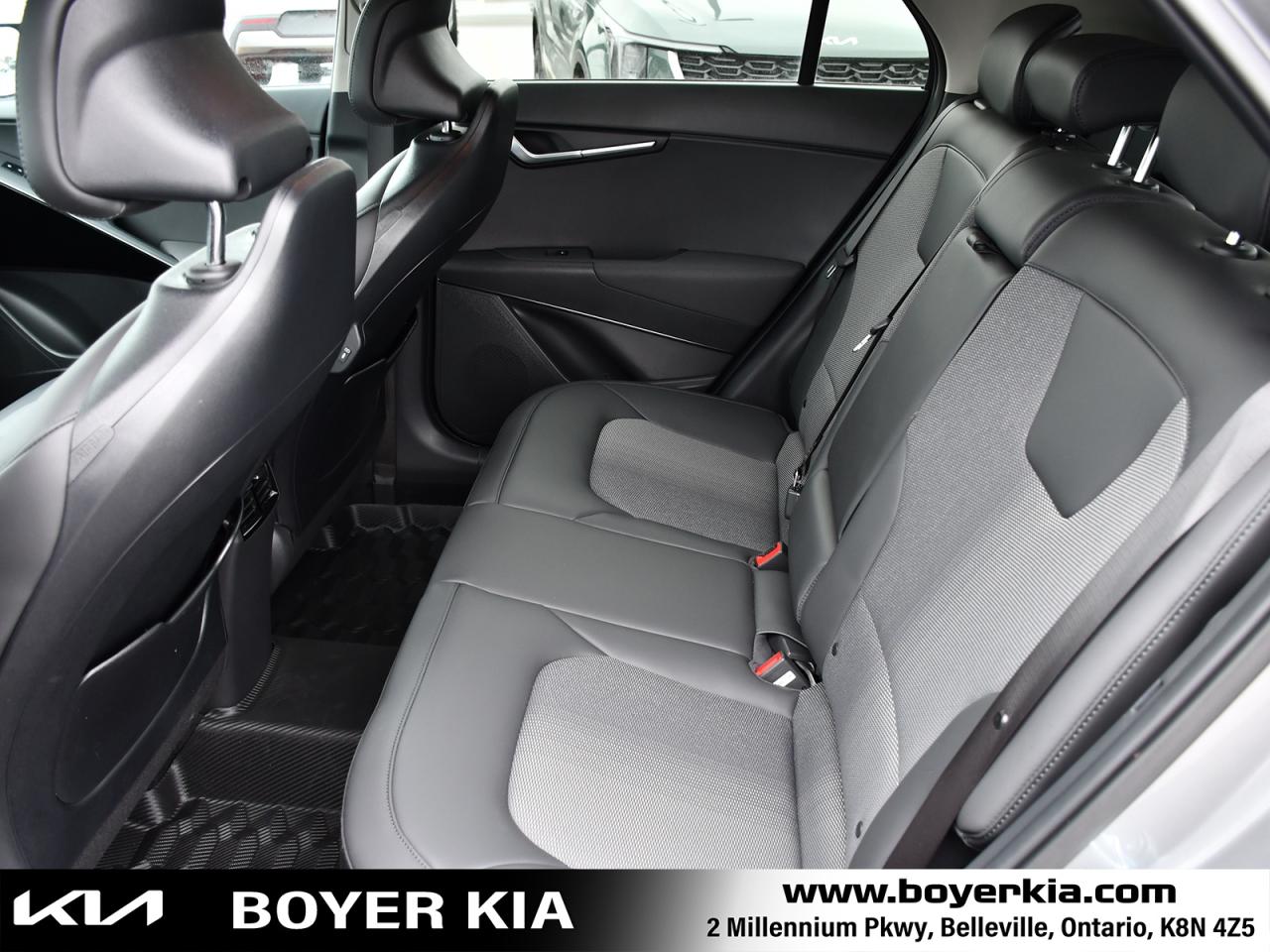 2025 Kia NIRO EX DEALER DEMO - CALL FOR DISCOUNTS Photo