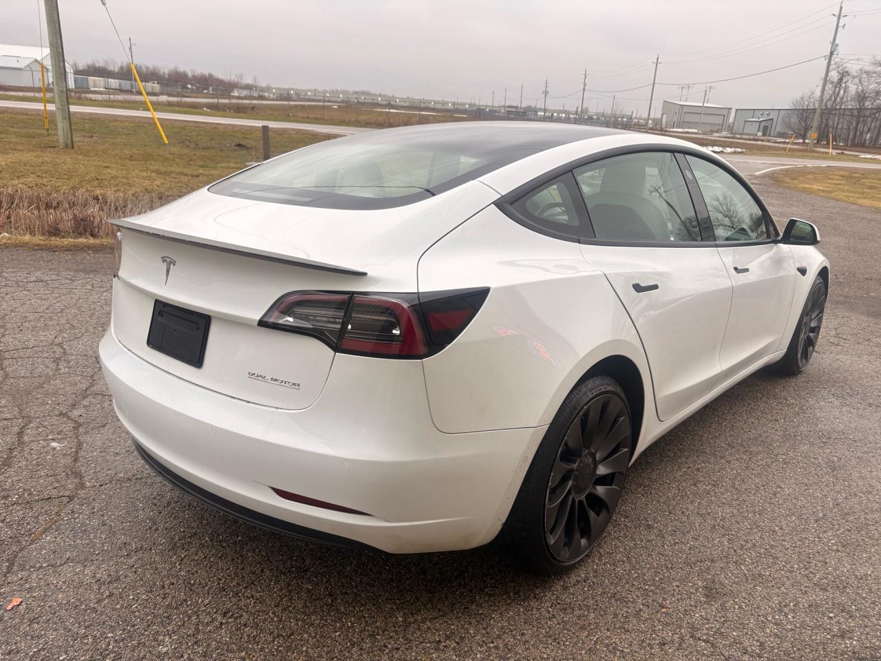 2021 Tesla Model 3 AWD Photo2