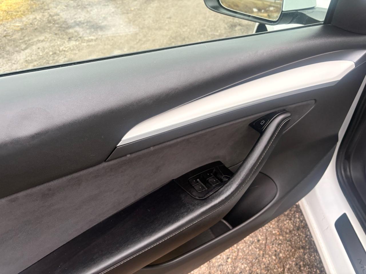 2021 Tesla Model 3 AWD Photo