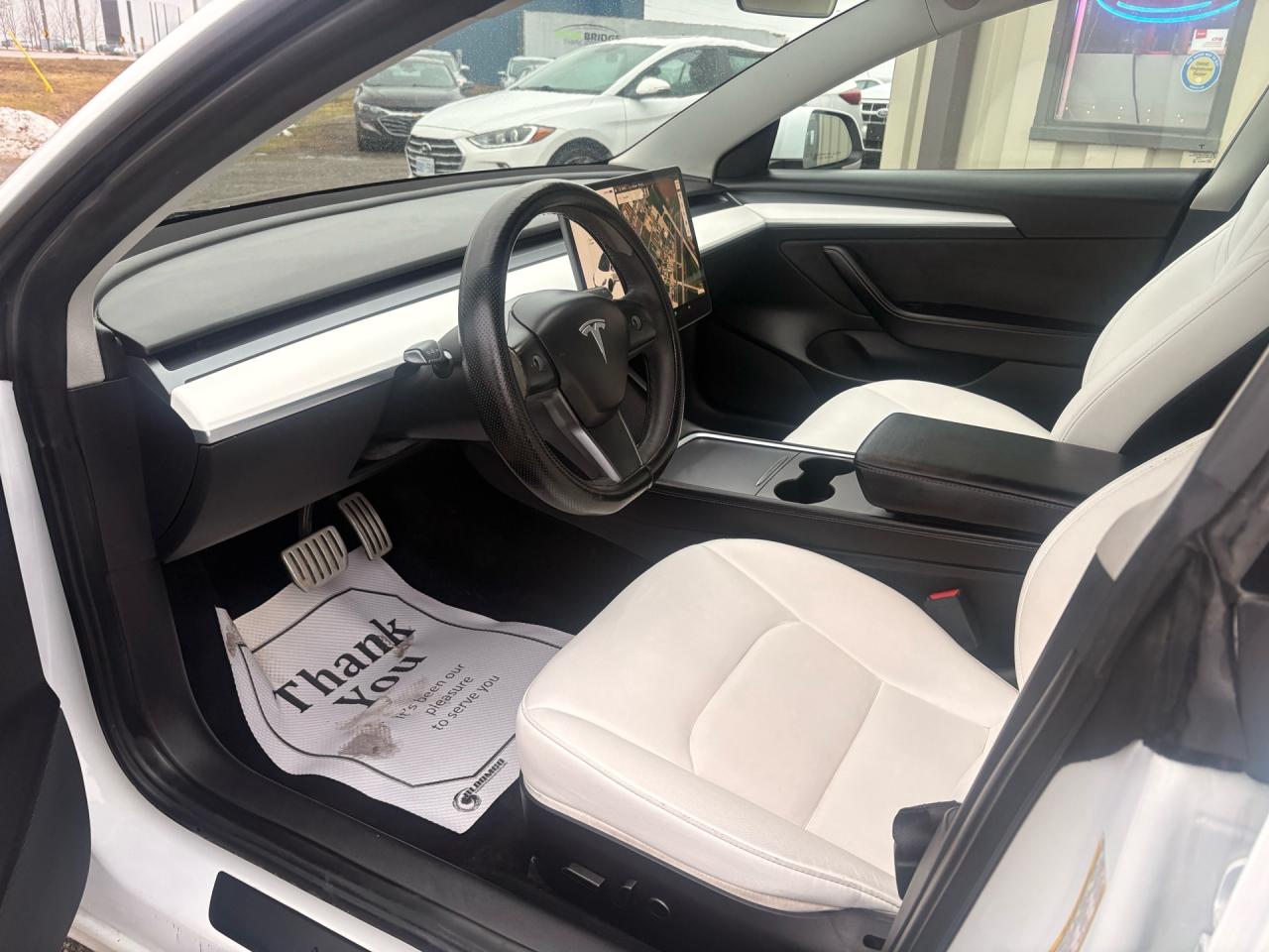 2021 Tesla Model 3 AWD Photo